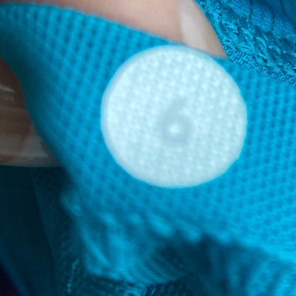 💕SALE💕 Lululemon Blue Scoop Neck Y Tank Top - Picture 5 of 7